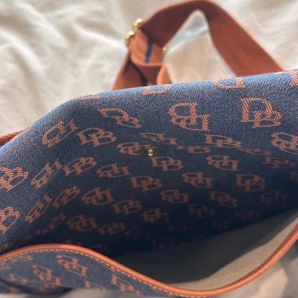 Dooney and Bourke Logo Canvas Messenger Bag - Crossbody - Picture 8 of 12